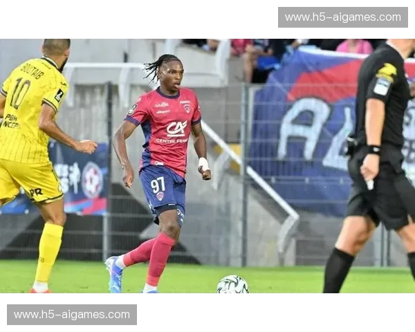 雷恩后卫雅凯确定夏窗6000万英镑加盟利物浦